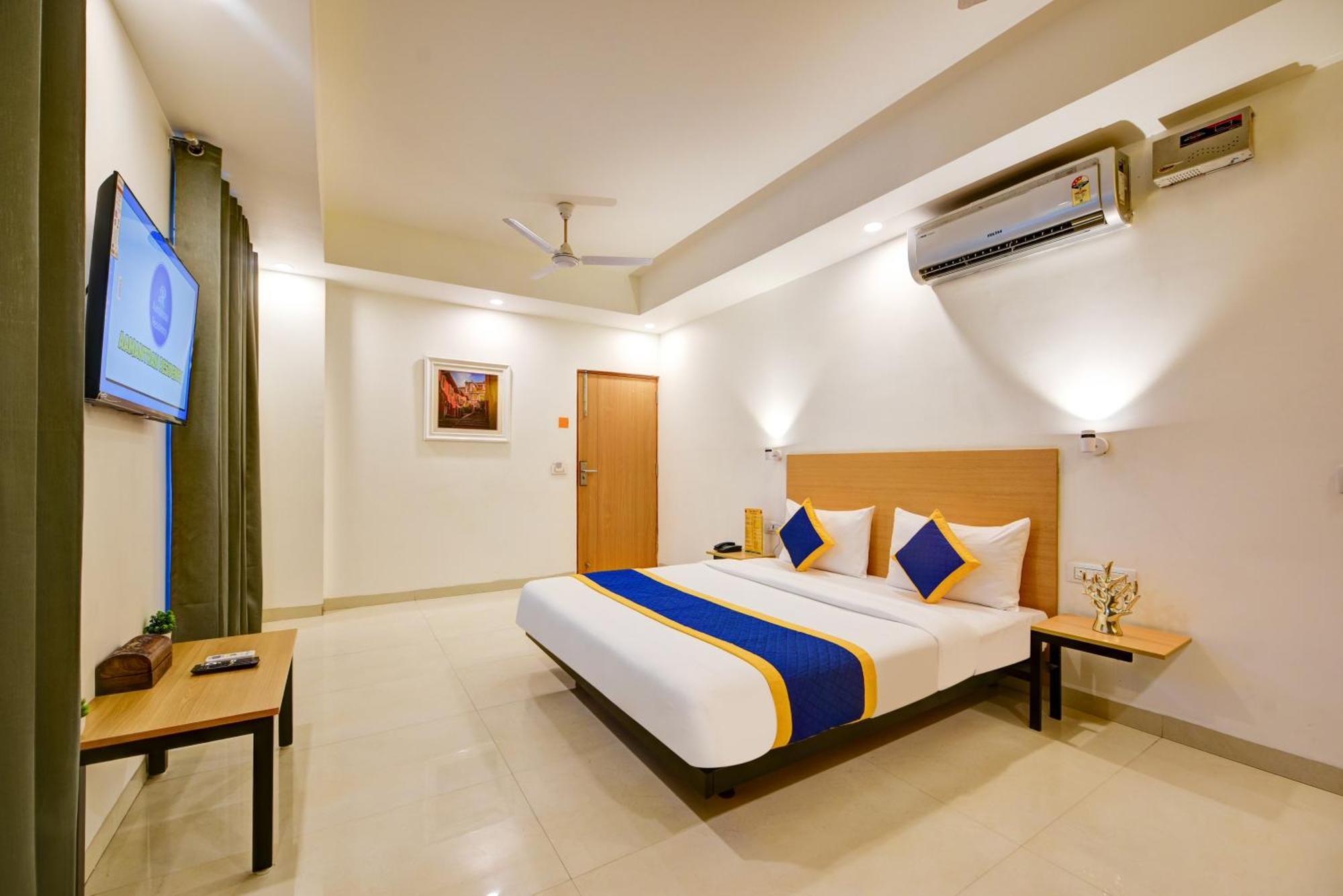 Aamantran Residency Hotel, Sohna Road, Sector 49, Gurugram Gurgaon Exterior foto